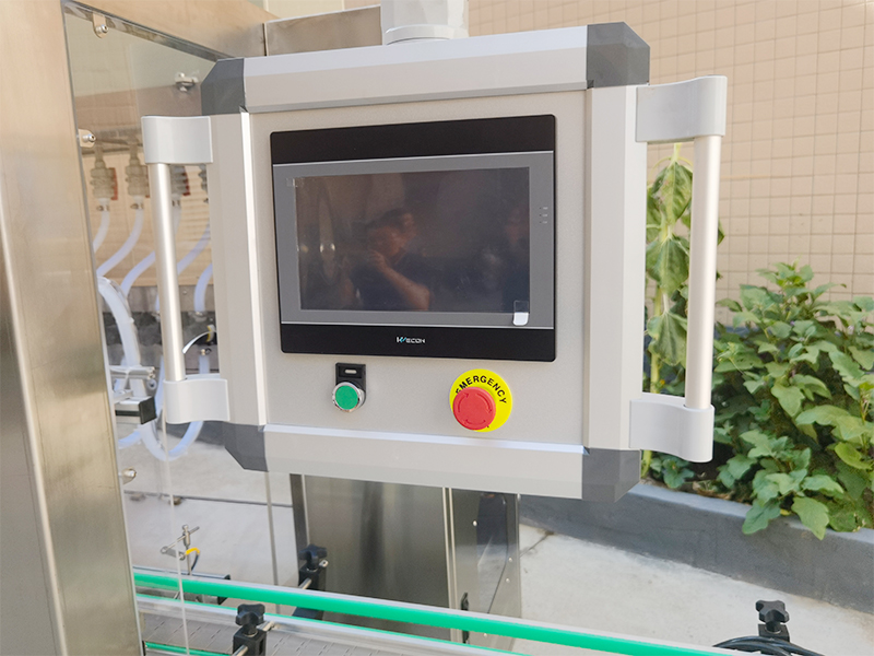 天津灌装生产线